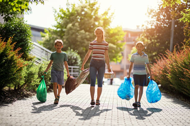 Best Yard Cleanup Services  in Eaton Estates, OH